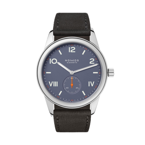 Nomos club campus paars 38,5mm ref:730 jaar 2023