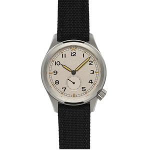 Vario 1945 D12 Zandbeige Veldhorloge
