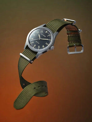 MAD WATCH COLLECTOR X RADCLIFFE veldhorloge