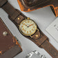 Vario 1918 Pilot horloge met messing crèmekleurige wijzerplaat en oranje lume
