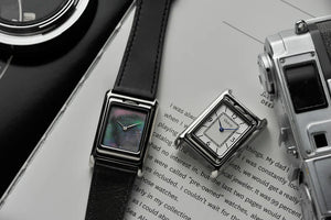 Vario VERSA Reversible Dual Time Zilver-Zwart Parelmoer Horloge