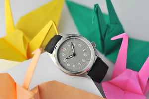 Vario 1945 A-11S Eagle Gray Solar Quartz Veldhorloge