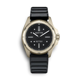 LM01 Type D Staal PVD Goud en Zwarte wijzerplaat
