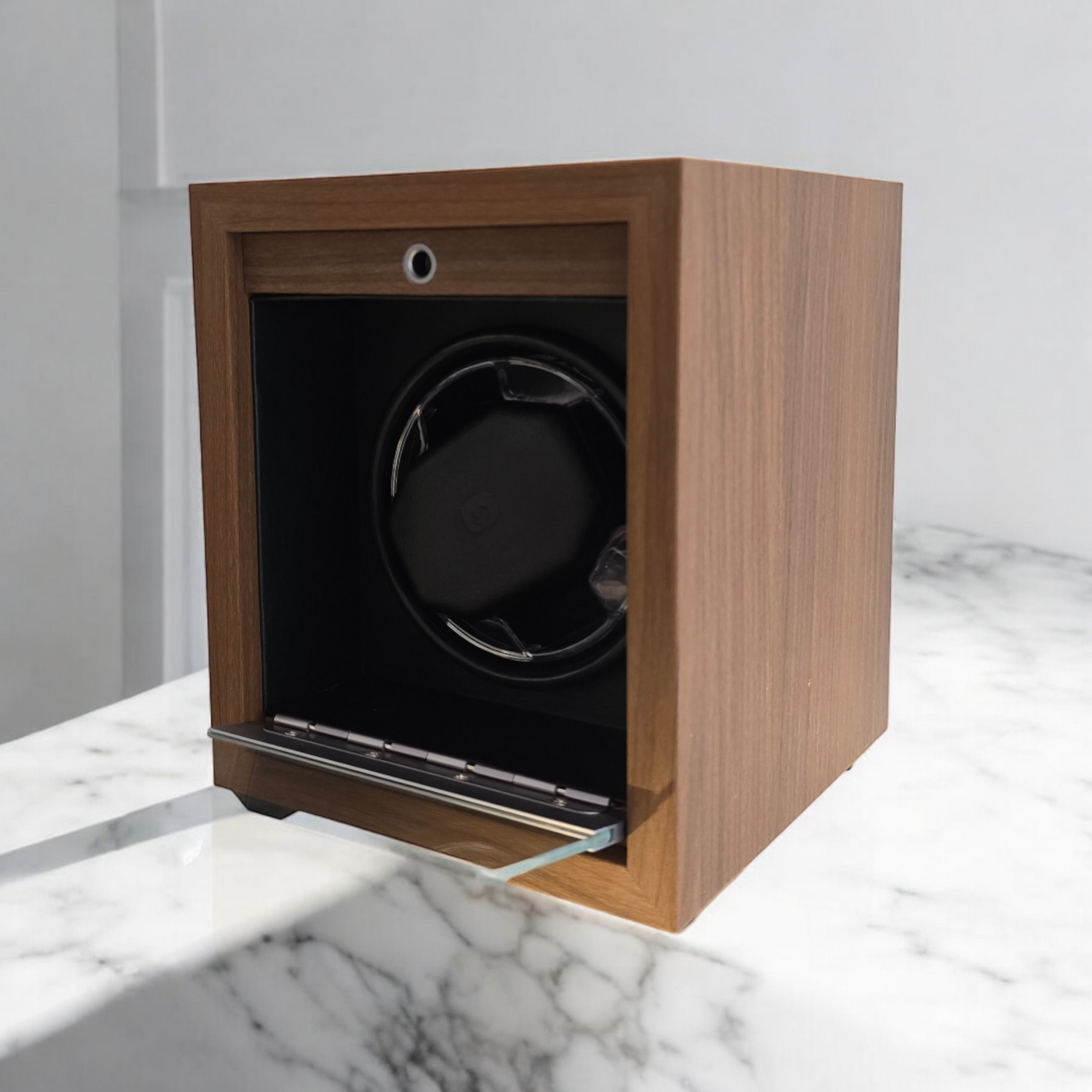 HOUTEN OPWINDMACHINE MET 1 SLEUF