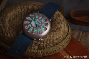 Vario 1918 Medic Brass Witte wijzerplaat met witte luminescentie