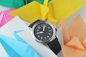 Vario 1945 A-11S Raven Black Solar Quartz Veldhorloge